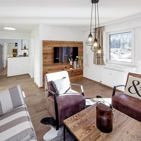 Apartment Holiday Residenz Tuxertal 4 *