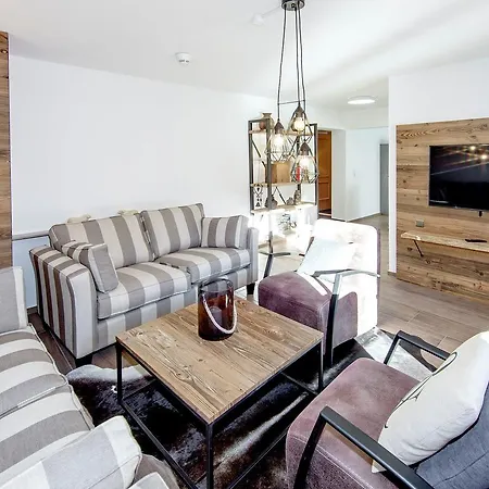 Holiday Residenz Tuxertal 4 *
