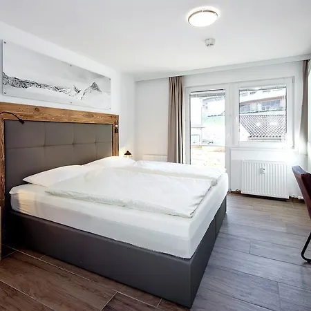Holiday Residenz Tuxertal 4 Апартаменты *