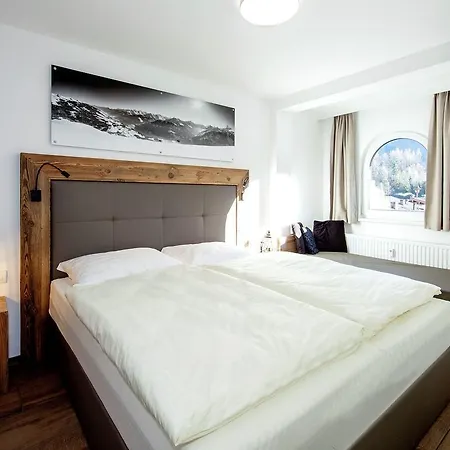 Апартаменты Holiday Residenz Tuxertal 4 Финкенберг